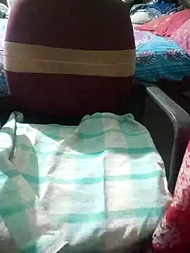 Snapshot of Ralisha_Rani chatting on October 29, 2025, 6:56 am Ralisha Rani online show from October 29, 2025, 6:56 am