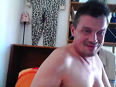 Snapshot of Bigpenis6y chatting on May 26, 2026, 12:14 pm Bigpenis6y online show from May 26, 2026, 12:14 pm