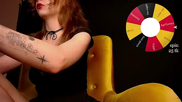 MisssLola online show from December 14, 2025, 1:49 pm