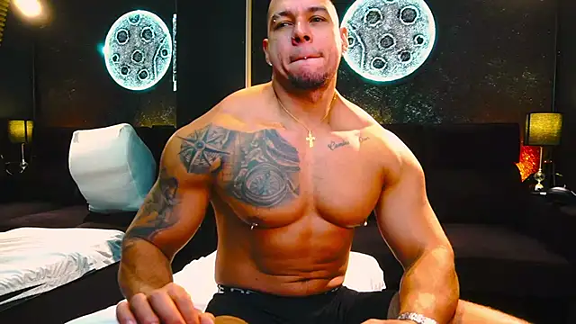 Snapshot of MassimoWalton2 chatting on September 23, 2025, 12:56 pm MassimoWalton2 online show from September 23, 2025, 12:56 pm