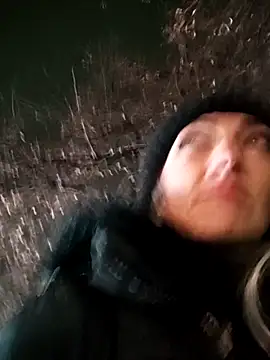 SweetLeila40 online show from November 4, 2025, 6:11 pm