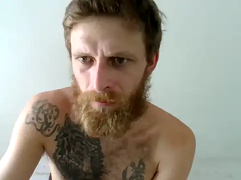 Snapshot of SkullTatto chatting on February 12, 2026, 1:55 pm SkullTatto online show from February 12, 2026, 1:55 pm