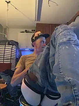 Naughty Excitement online show from April 17, 2026, 11:40 pm