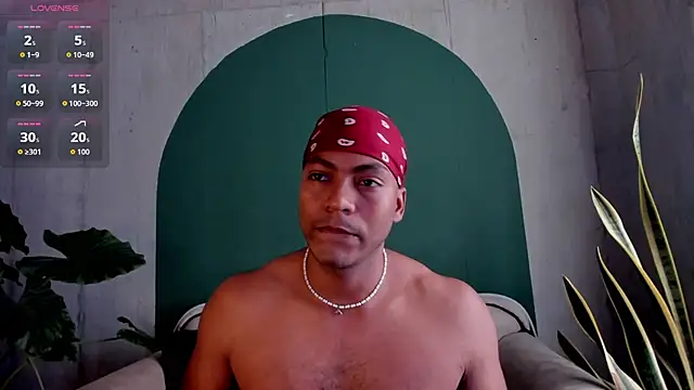 noah jones   online show from November 22, 2025, 2:49 pm