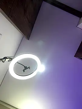 Snapshot of avans_15 chatting on January 14, 2026, 12:03 am avans 15 online show from January 14, 2026, 12:03 am