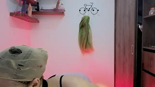 avans 15 online show from October 27, 2025, 11:05 pm