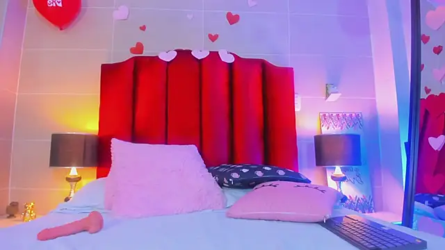 isabella montez online show from February 24, 2025, 3:09 pm