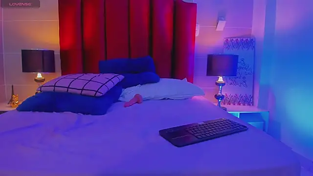 isabella montez online show from March 17, 2025, 6:11 pm