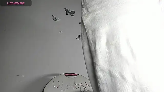 Snapshot of Sophie_sweett19 chatting on February 7, 2025, 1:36 am Sophie sweett19 online show from February 7, 2025, 1:36 am