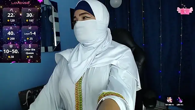 Snapshot of Falak-Yasin chatting on October 9, 2025, 12:17 pm Falak-Yasin online show from October 9, 2025, 12:17 pm