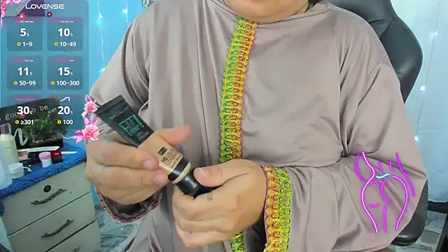 Snapshot of Falak-Yasin chatting on February 22, 2026, 1:02 pm Falak-Yasin online show from February 22, 2026, 1:02 pm