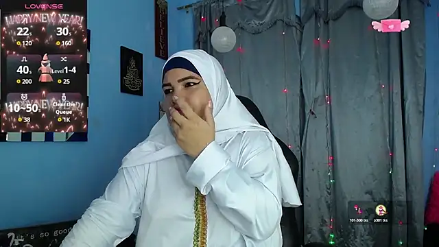 Snapshot of Falak-Yasin chatting on October 28, 2025, 12:15 pm Falak-Yasin online show from October 28, 2025, 12:15 pm