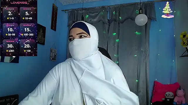 Snapshot of Falak-Yasin chatting on November 8, 2025, 11:58 am Falak-Yasin online show from November 8, 2025, 11:58 am