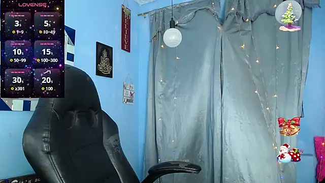 Snapshot of Falak-Yasin chatting on November 26, 2025, 12:27 pm Falak-Yasin online show from November 26, 2025, 12:27 pm