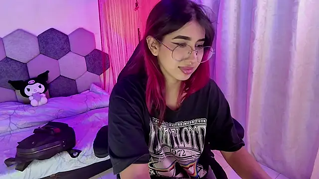 Horny tgn online show from March 19, 2026, 5:57 pm