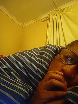 Snapshot of bustybillies chatting on June 10, 2026, 2:13 am bustybillies online show from June 10, 2026, 2:13 am