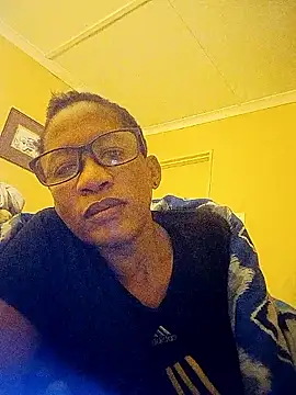 bustybillies online show from April 13, 2026, 3:21 am