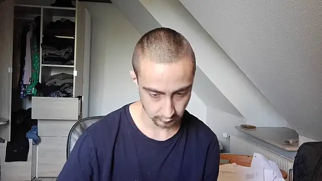 Snapshot of Stephanien chatting on September 28, 2025, 9:16 am Stephanien online show from September 28, 2025, 9:16 am