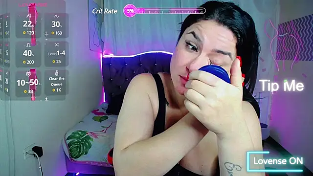  curvy latina online show from March 12, 2025, 11:43 am