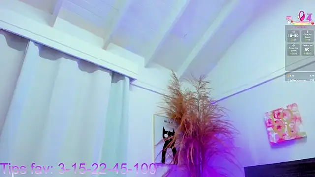 Snapshot of Martina_Miiller chatting on October 9, 2025, 2:28 pm Martina Miiller online show from October 9, 2025, 2:28 pm