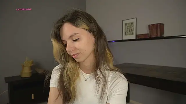 TrudyCarey online show from October 1, 2025, 2:32 pm