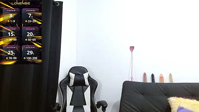 Snapshot of Kiara-Rider chatting on October 10, 2025, 4:13 am Kiara-Rider online show from October 10, 2025, 4:13 am