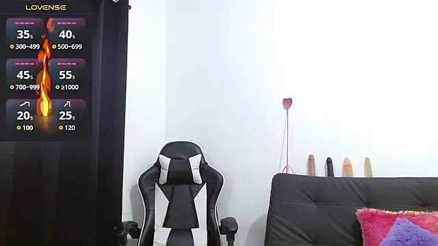 Snapshot of Kiara-Rider chatting on November 16, 2025, 7:24 am Kiara-Rider online show from November 16, 2025, 7:24 am