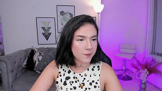 Snapshot of kendaall_jenner_ chatting on January 29, 2025, 1:27 am kendaall jenner  online show from January 29, 2025, 1:27 am