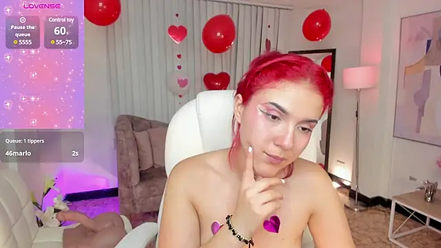 Snapshot of kendaall_jenner_ chatting on February 14, 2025, 8:42 am kendaall jenner  online show from February 14, 2025, 8:42 am