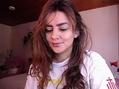 Lu perez online show from September 15, 2025, 4:51 pm