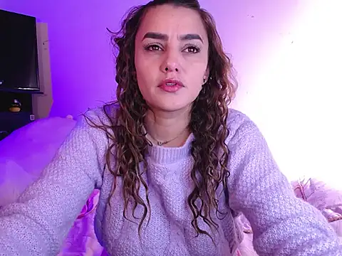 Lu perez online show from October 22, 2025, 5:01 pm