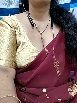 Snapshot of bhuvana555 chatting on February 19, 2025, 4:44 am bhuvana555 online show from February 19, 2025, 4:44 am
