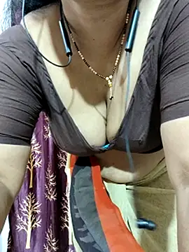 Snapshot of bhuvana555 chatting on March 6, 2025, 8:48 pm bhuvana555 online show from March 6, 2025, 8:48 pm