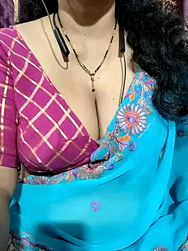 Snapshot of bhuvana555 chatting on February 18, 2025, 8:36 pm bhuvana555 online show from February 18, 2025, 8:36 pm