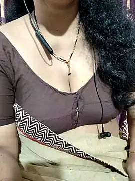 Snapshot of bhuvana555 chatting on February 16, 2025, 9:16 pm bhuvana555 online show from February 16, 2025, 9:16 pm