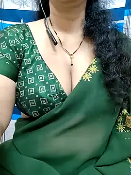Snapshot of bhuvana555 chatting on March 3, 2025, 3:05 am bhuvana555 online show from March 3, 2025, 3:05 am