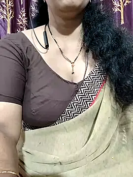 Snapshot of bhuvana555 chatting on February 16, 2025, 6:10 pm bhuvana555 online show from February 16, 2025, 6:10 pm