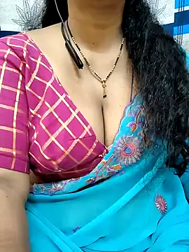 Snapshot of bhuvana555 chatting on March 16, 2025, 12:22 pm bhuvana555 online show from March 16, 2025, 12:22 pm