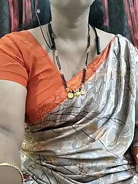 Snapshot of bhuvana555 chatting on September 22, 2025, 4:35 pm bhuvana555 online show from September 22, 2025, 4:35 pm