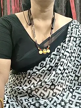 Snapshot of bhuvana555 chatting on September 26, 2025, 5:31 pm bhuvana555 online show from September 26, 2025, 5:31 pm