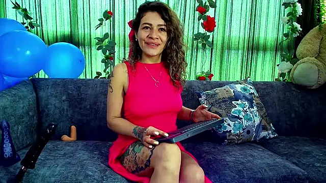 oriana thomson2 online show from February 20, 2025, 2:57 pm