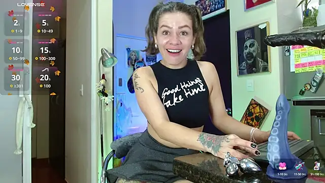 oriana thomson2 online show from October 30, 2025, 5:32 pm