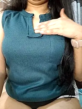 Snapshot of Rina777o chatting on July 9, 2026, 4:50 pm Rina777o online show from July 9, 2026, 4:50 pm
