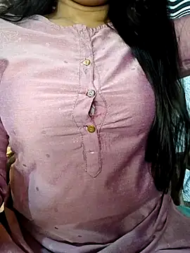 Snapshot of Rina777o chatting on June 21, 2026, 5:35 am Rina777o online show from June 21, 2026, 5:35 am