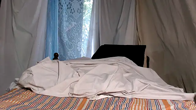 Snapshot of pujani-sl chatting on November 5, 2025, 9:01 am pujani-sl online show from November 5, 2025, 9:01 am