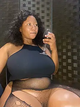 MayaPassion online show from February 7, 2025, 11:55 pm