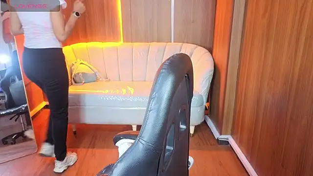 Violeth b online show from January 9, 2026, 12:56 pm