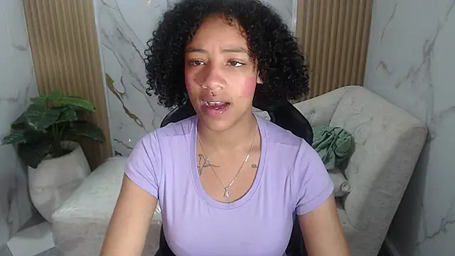 Snapshot of Violeth_b chatting on October 16, 2025, 12:46 pm Violeth b online show from October 16, 2025, 12:46 pm