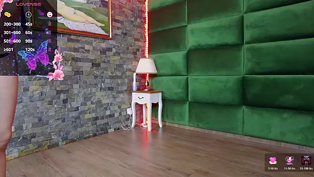 SelenSummer online show from March 19, 2026, 5:29 am