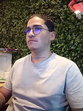   JaviJavi online show from April 26, 2026, 9:01 pm